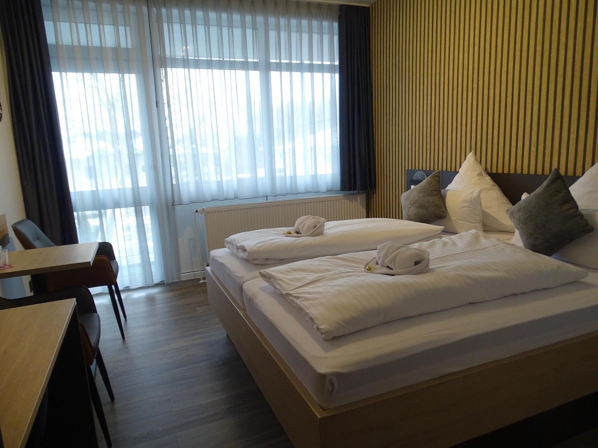 Hotel Zur Therme Westernkotten Zewnętrze zdjęcie