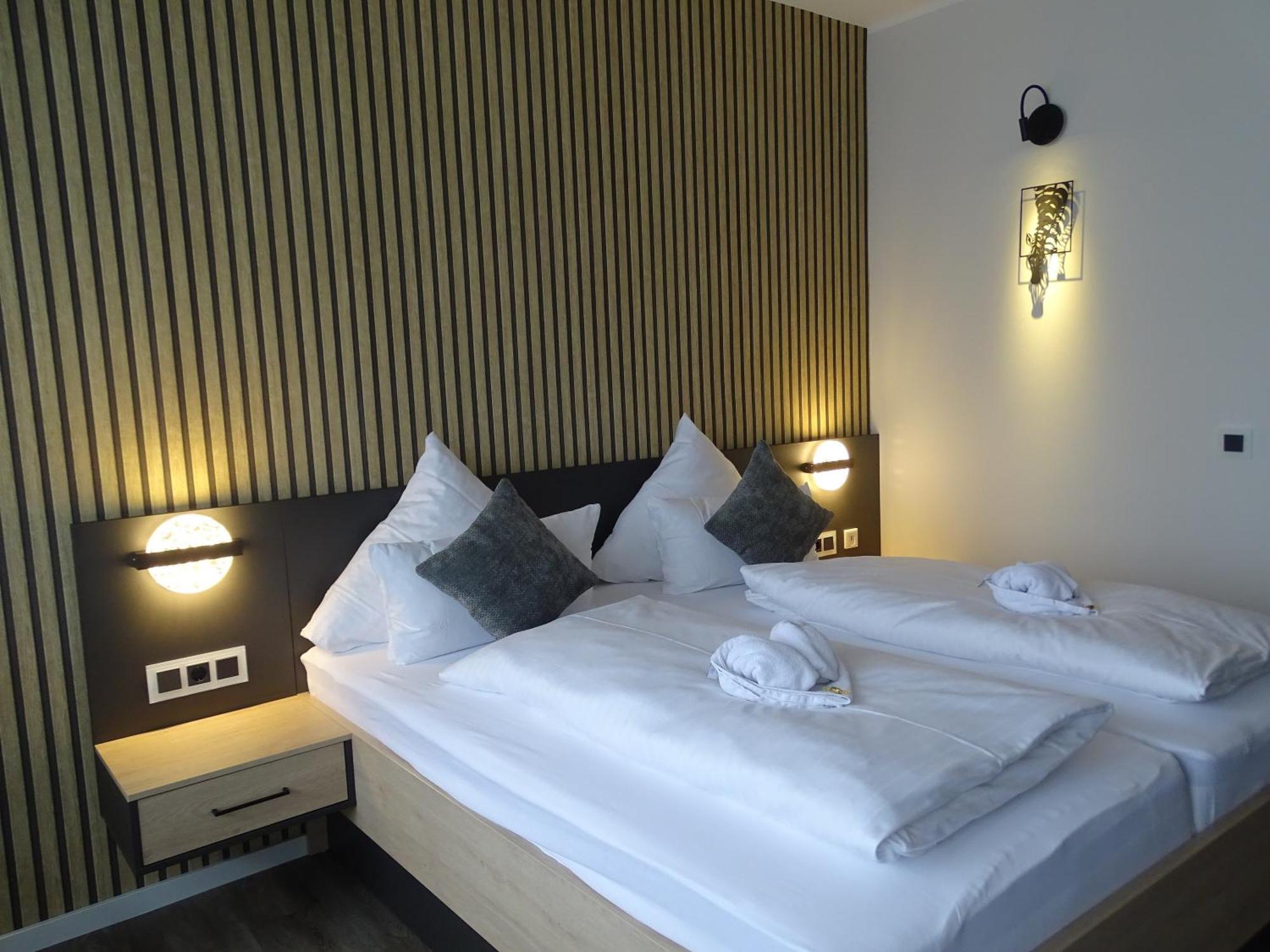 Hotel Zur Therme Westernkotten Zewnętrze zdjęcie